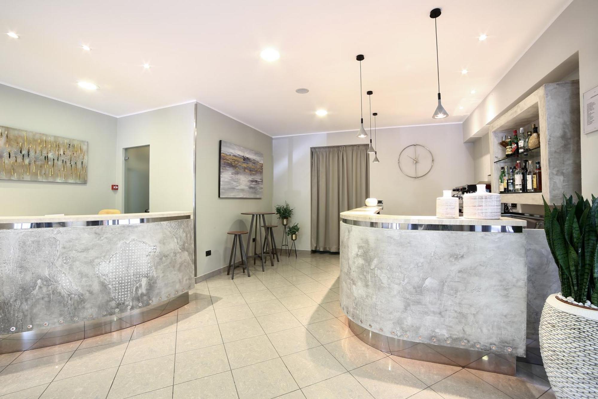 Hotel Trieste Cervia Dış mekan fotoğraf